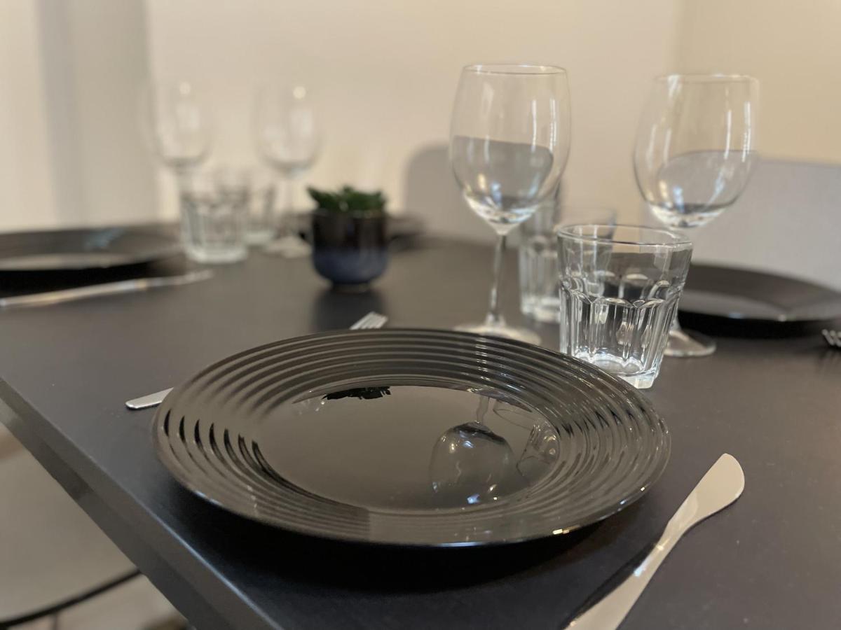Saphir, Hyper Centre Ville Au Calme Au Fond D'Une Impasse 凯恩 外观 照片